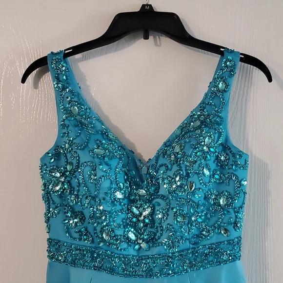 Turquoise pageant gown - Picture 4 of 11